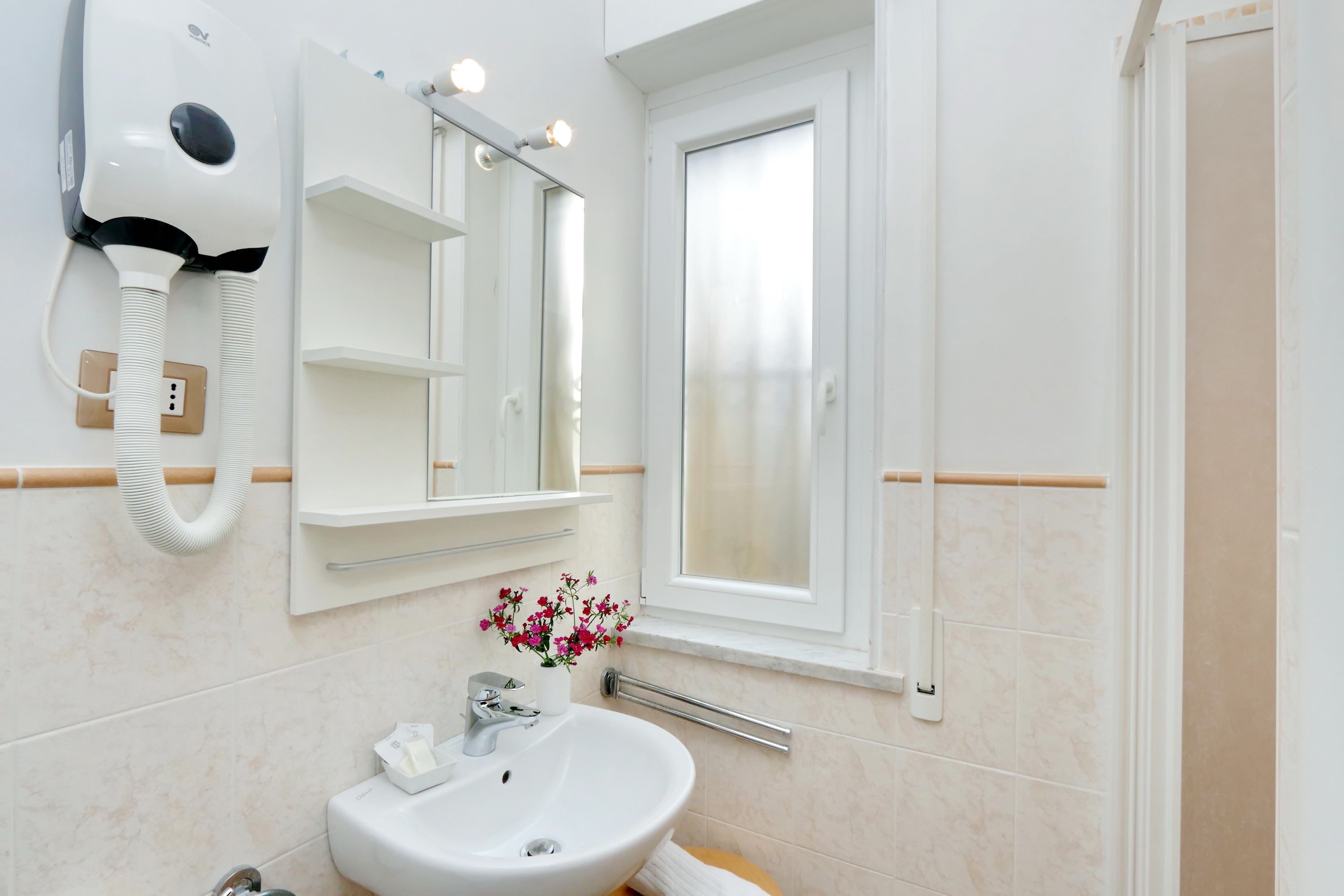 Photo - I Pini di Roma - Rooms & Suites