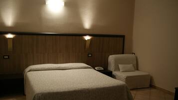 Coffres-forts dans les chambres, bureau, Wi-Fi gratuit