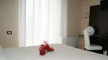 Coffres-forts dans les chambres, bureau, Wi-Fi gratuit