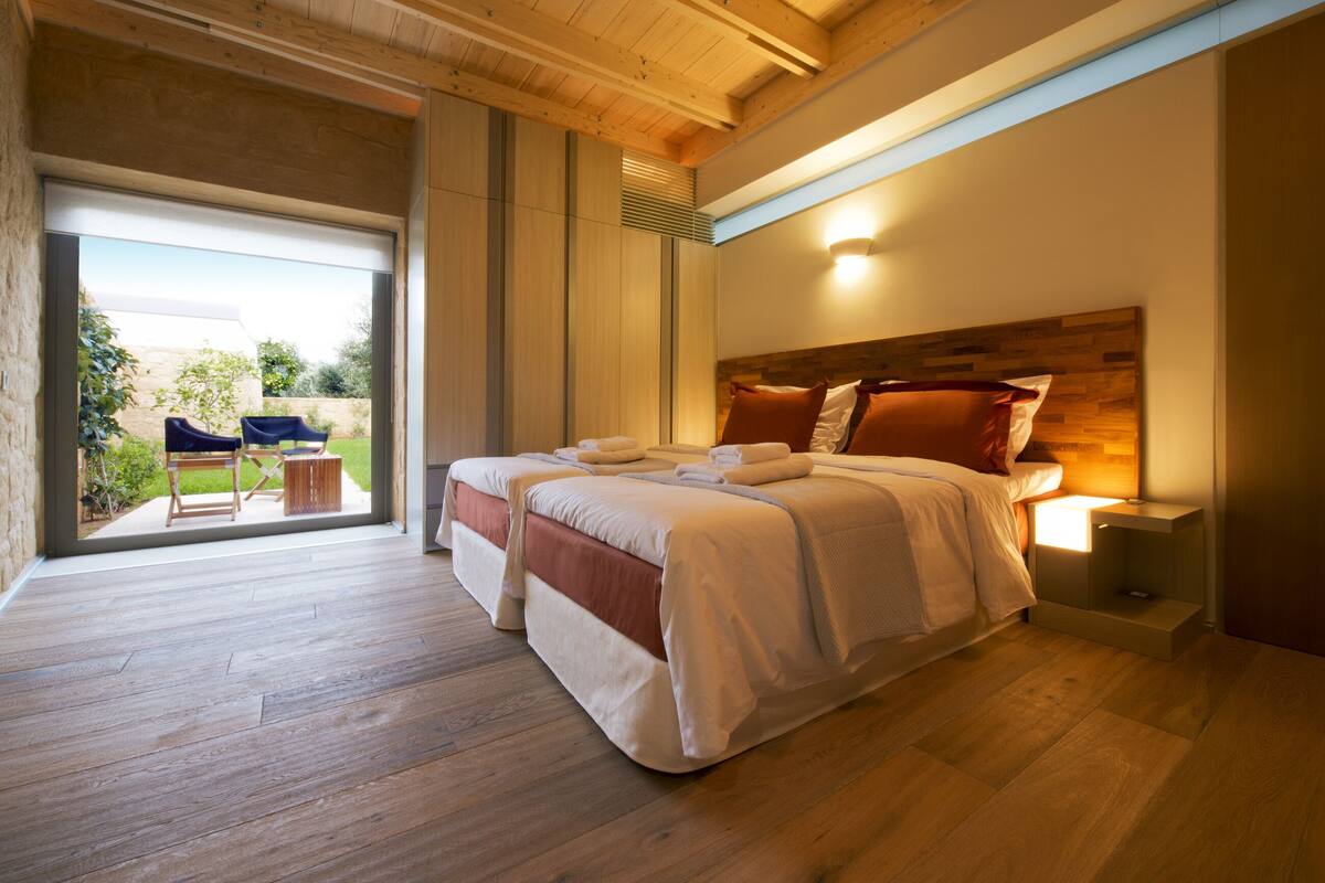 Egyptian cotton sheets, hypo-allergenic bedding available