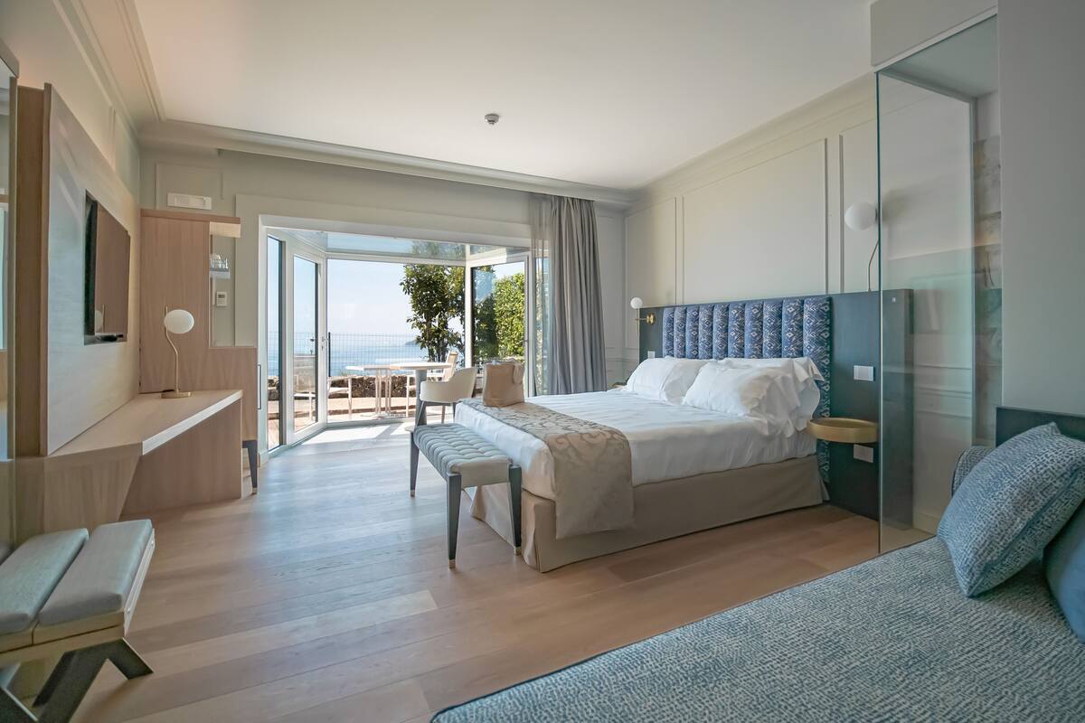 Bộ trải giường bằng vải Frette của Ý, bộ đồ giường cao cấp 