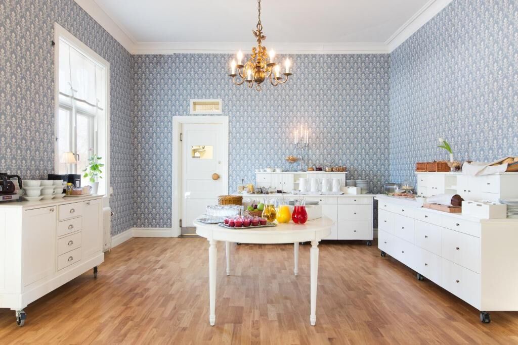 daily buffet breakfast (sek 120 per person)