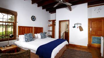 Standard Double Room | Minibar, in-room safe, desk, free cribs/infant beds