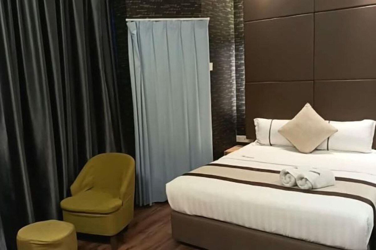 Roupas de cama premium, ferros/tábuas de passar roupa, Wi-Fi de cortesia