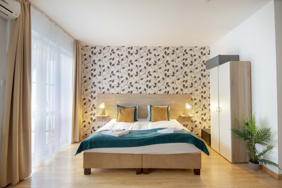 Studio for 2 people | 2 camere, una cassaforte in camera, Wi-Fi gratuito, lenzuola