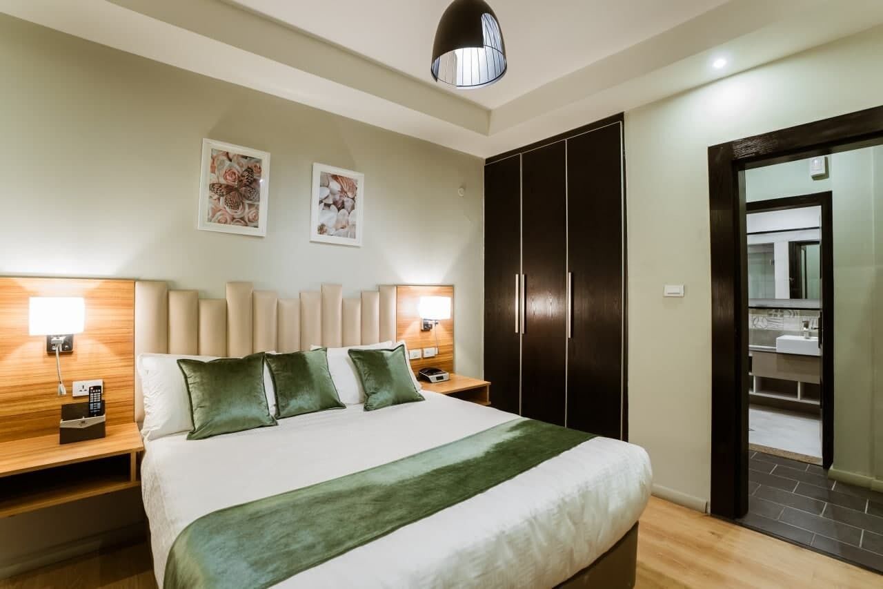 Minibar, in-room safe, individually furnished, desk