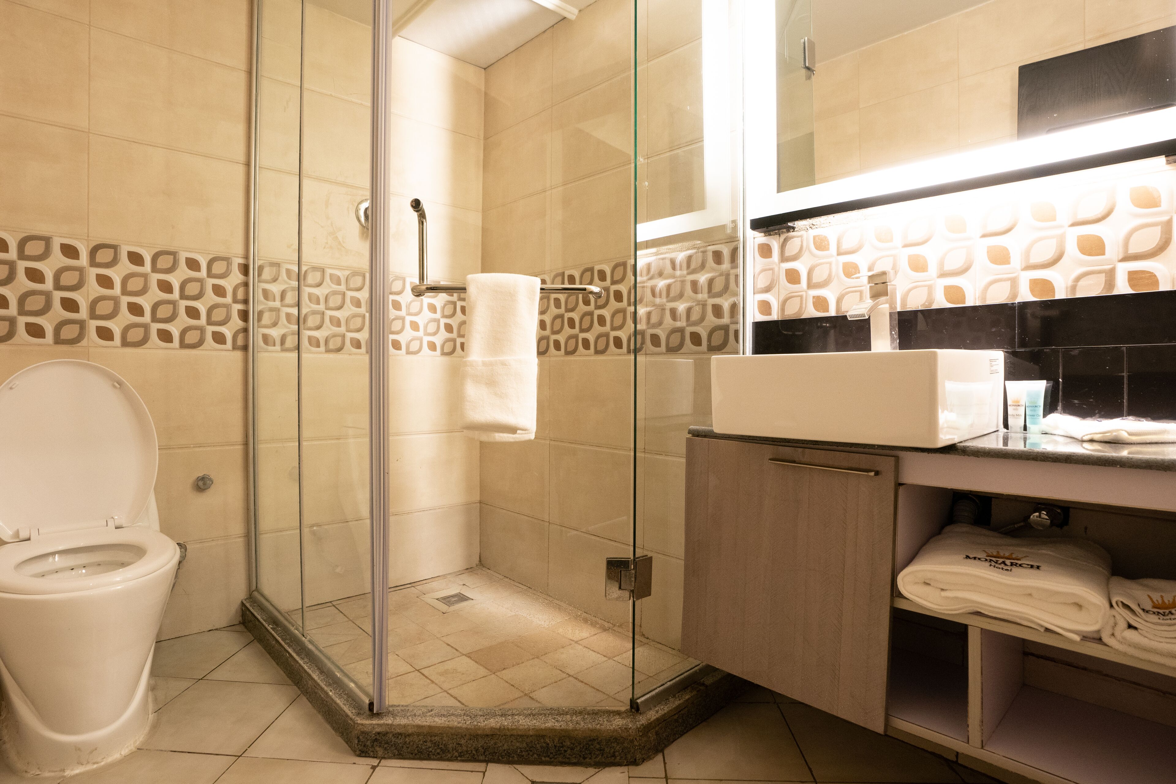 Foto - Monarch Hotel