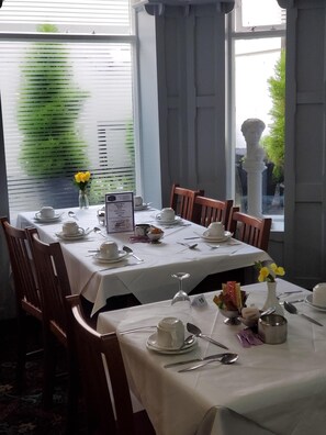 Restaurant - The Melville Hotel (Blackpool)