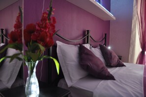 Double Room, Shared Bathroom - Belhorizon Guest House (Rome)