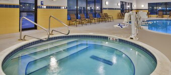 Holiday Inn Express & Suites Washington - Meadow Lands by IHG