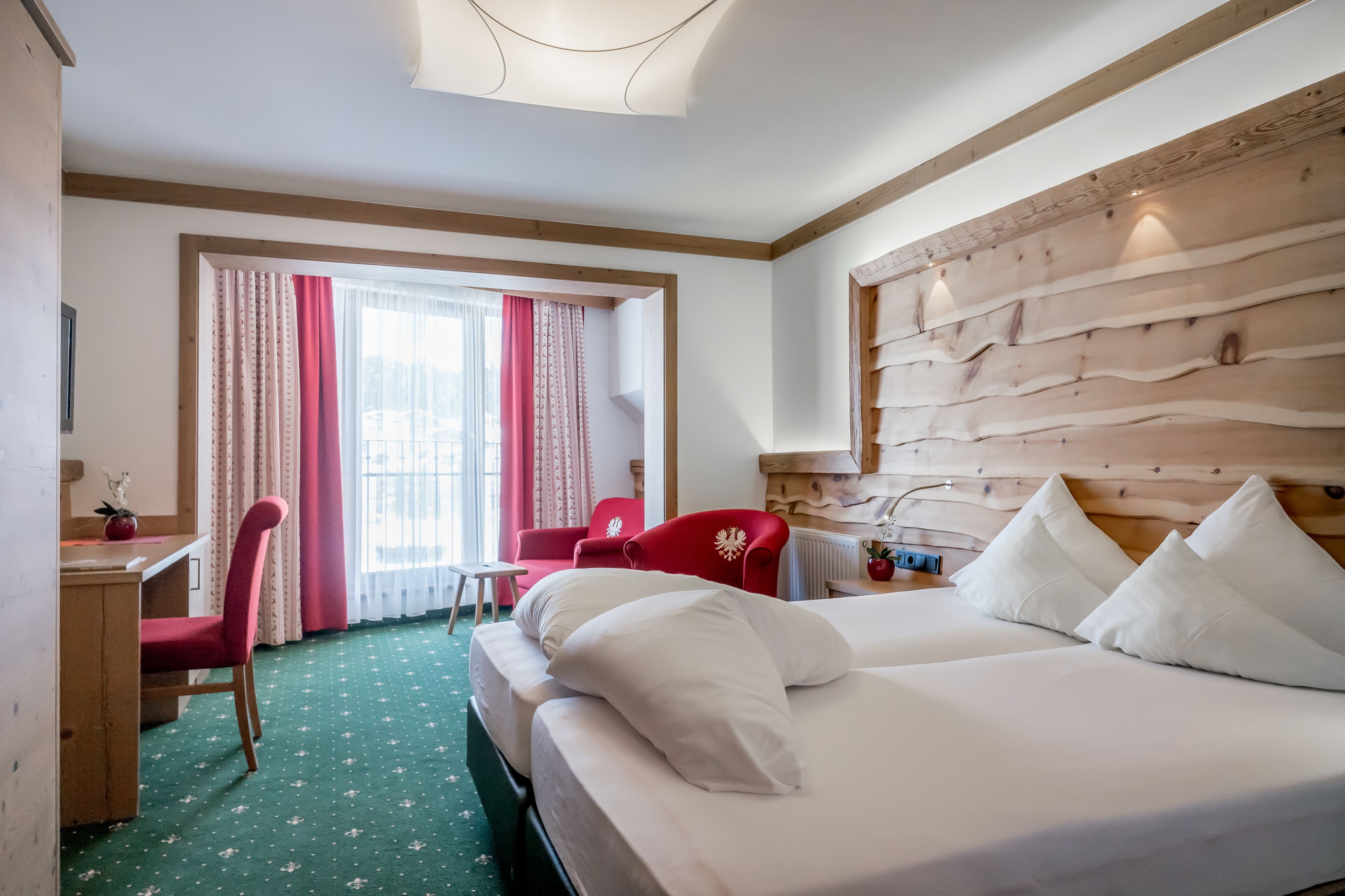 deluxe double room | in-room safe, free wifi, bed sheets