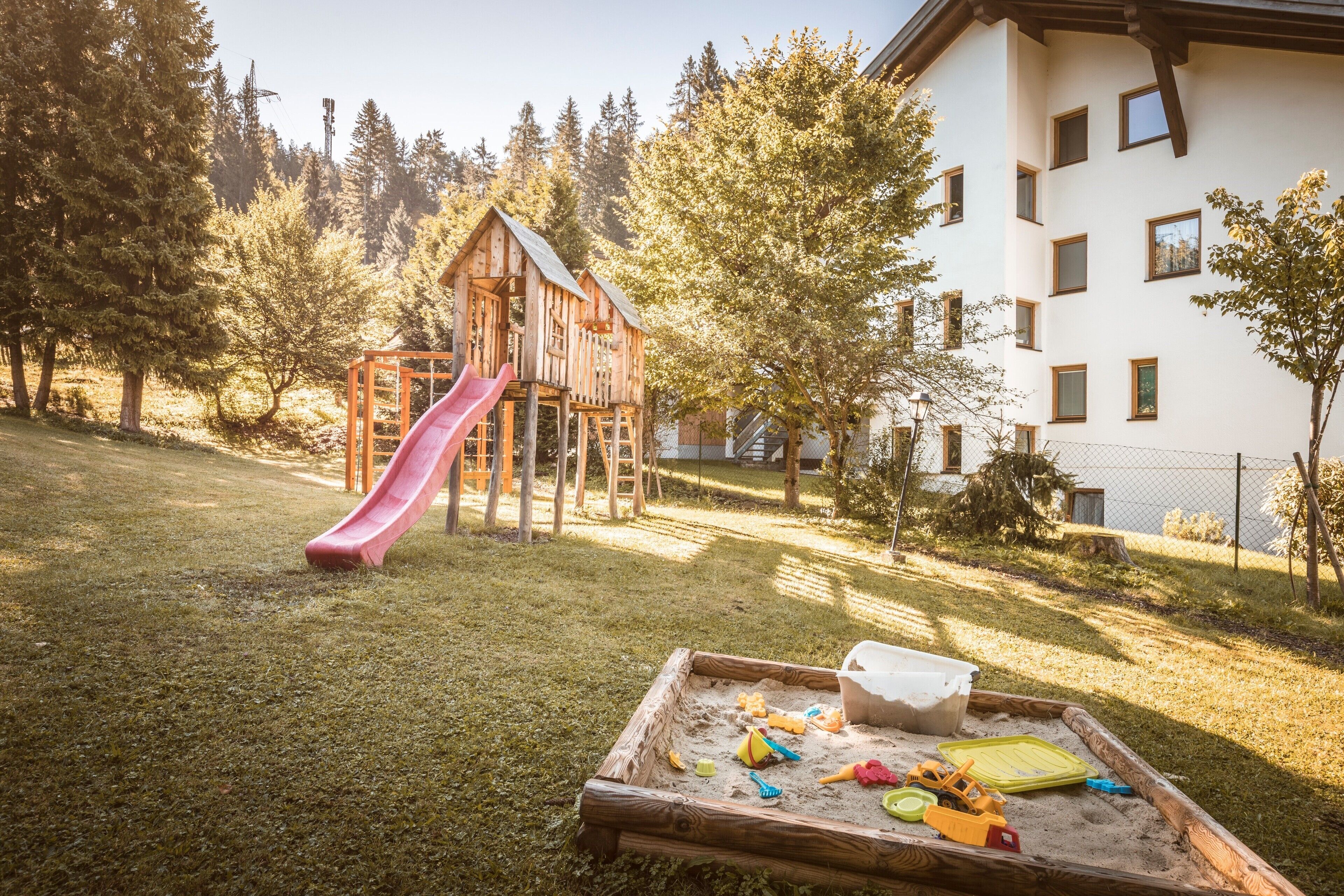 children’s play area – outdoor