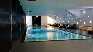 Piscine couverte