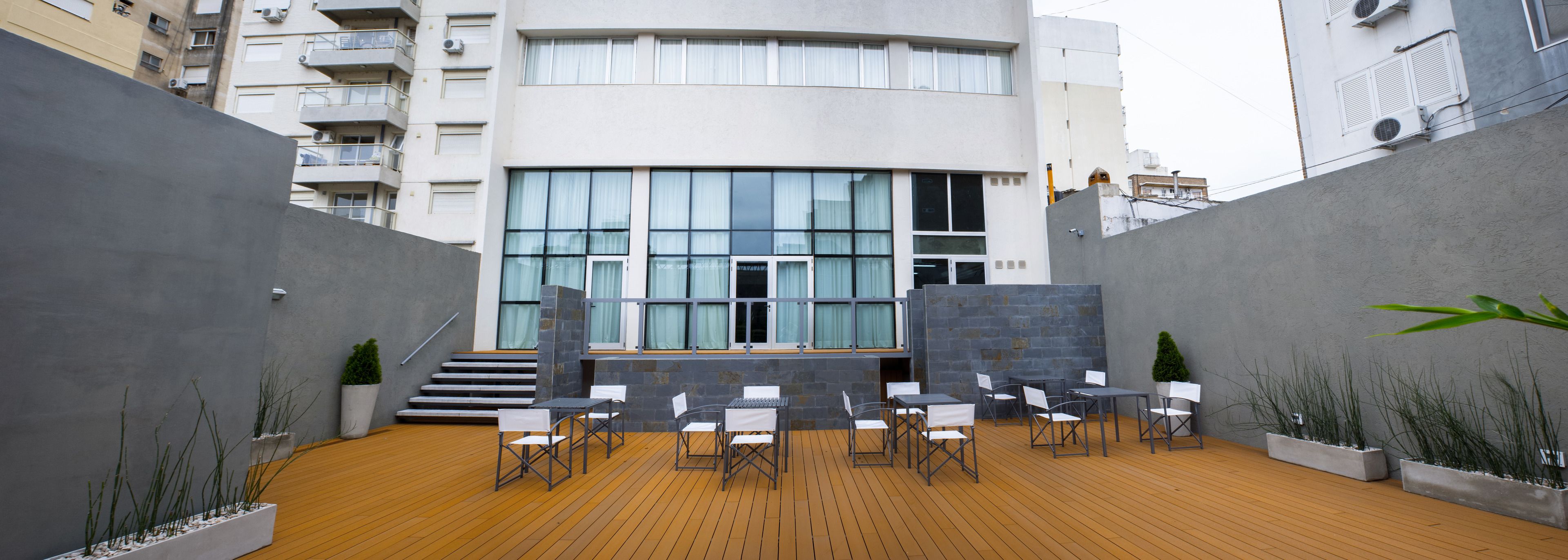 Breakfast, lunch, dinner served; al fresco dining 