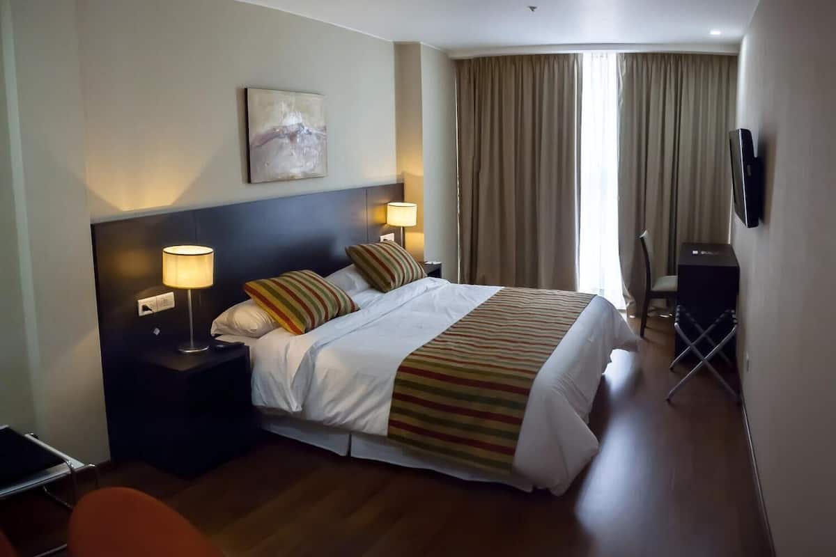 Minibar, in-room safe, desk, soundproofing