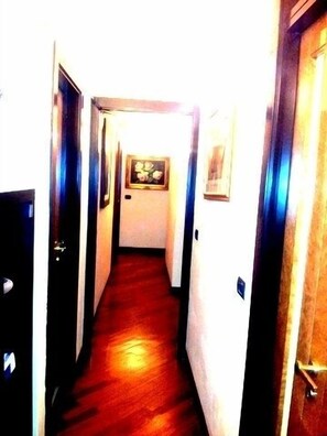 Hallway - Termini Station Rooms (Rome)