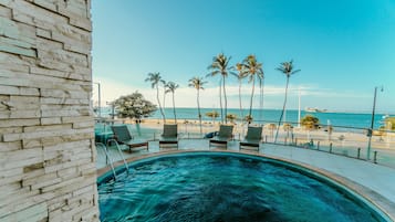 Outdoor pool, pool loungers