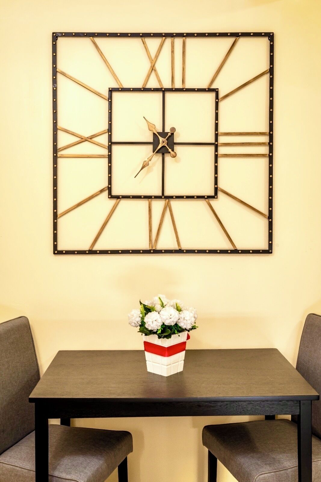 deluxe suite, 1 bedroom, ocean view | living area | 55-inch flat-screen tv with cable channels, tv