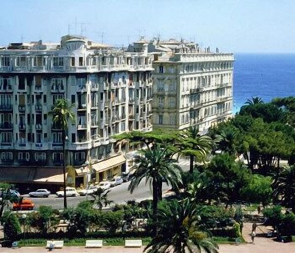 Exterior - Albert Premier (Algiers)