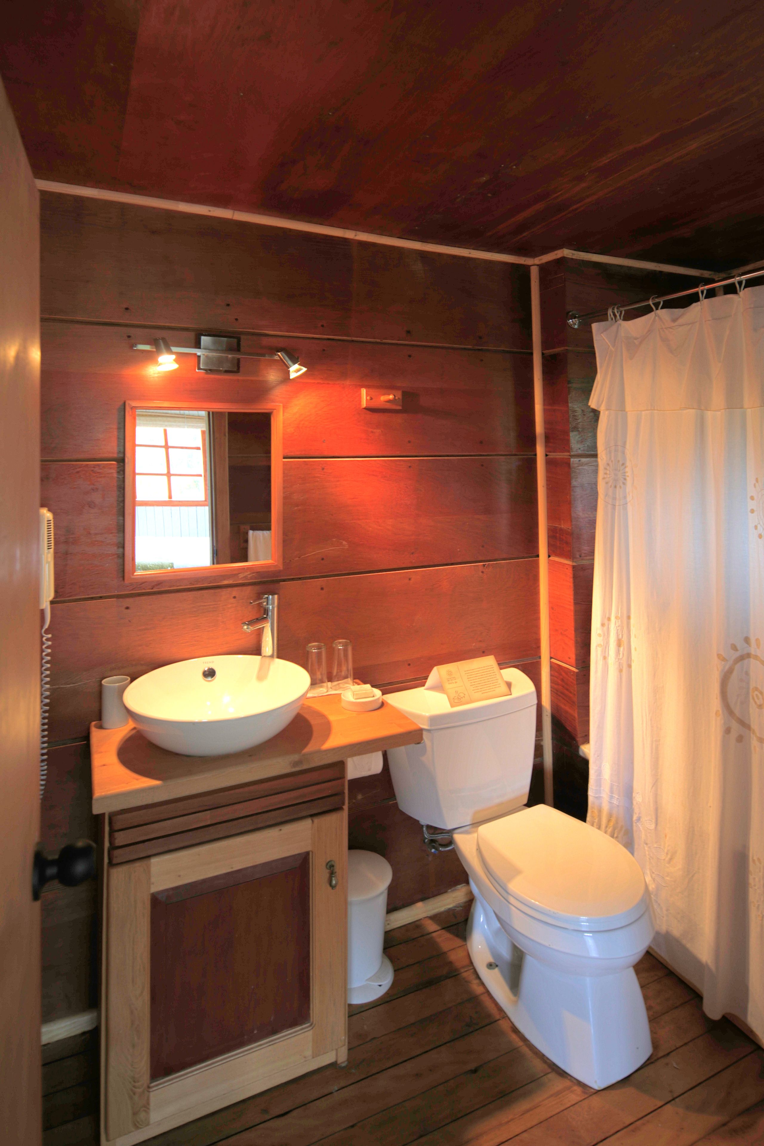 combined shower/bathtub, deep-soaking bathtub, rainfall showerhead