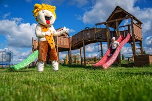 Children's play area - outdoor - Hotel Kiston (Suleczyno)