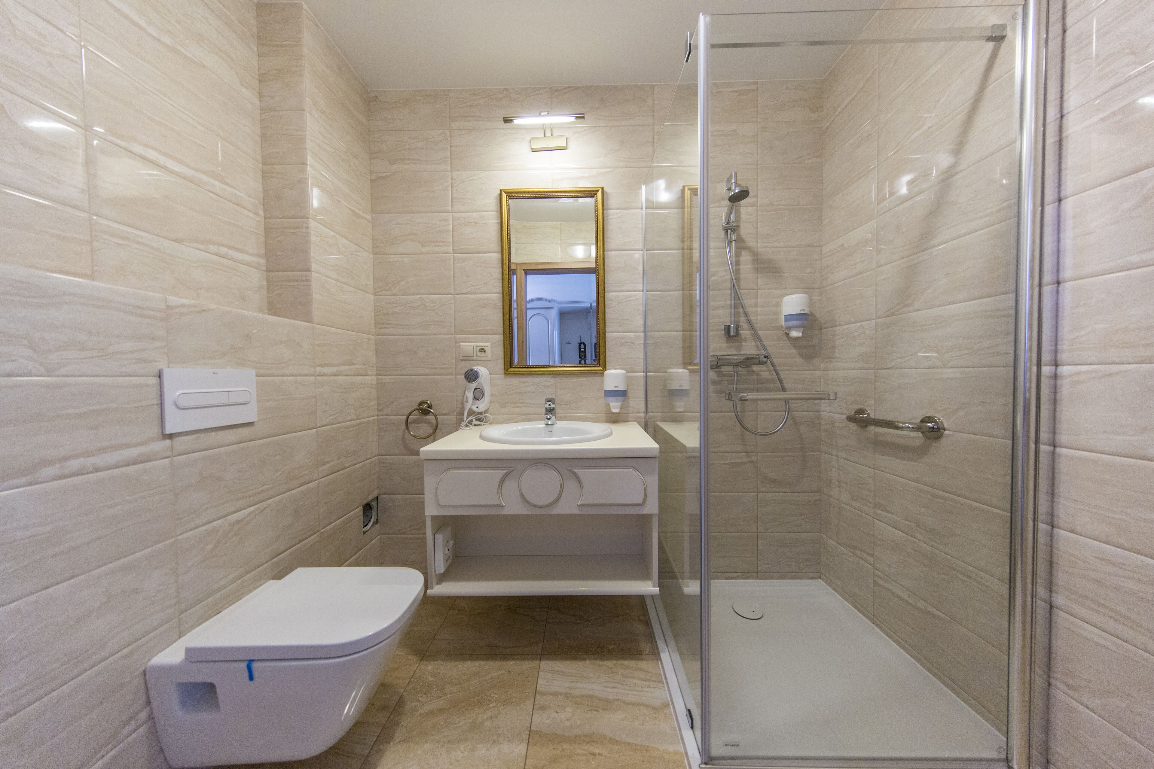 superior double or twin room | bathroom | shower, hair dryer, towels
