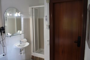 Single Room, Shared Bathroom