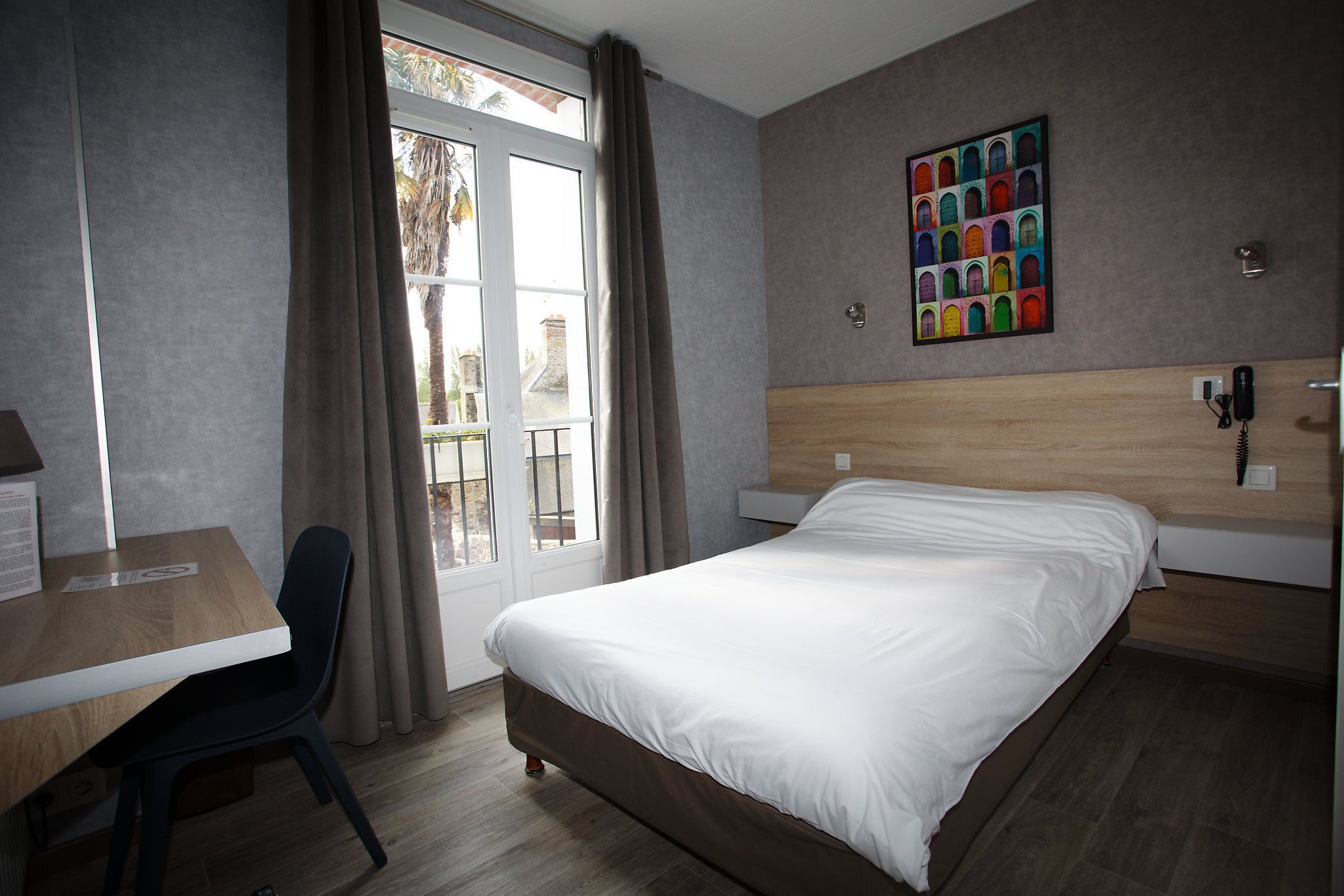 standard double room | individually decorated, desk, blackout curtains, iron/ironing board