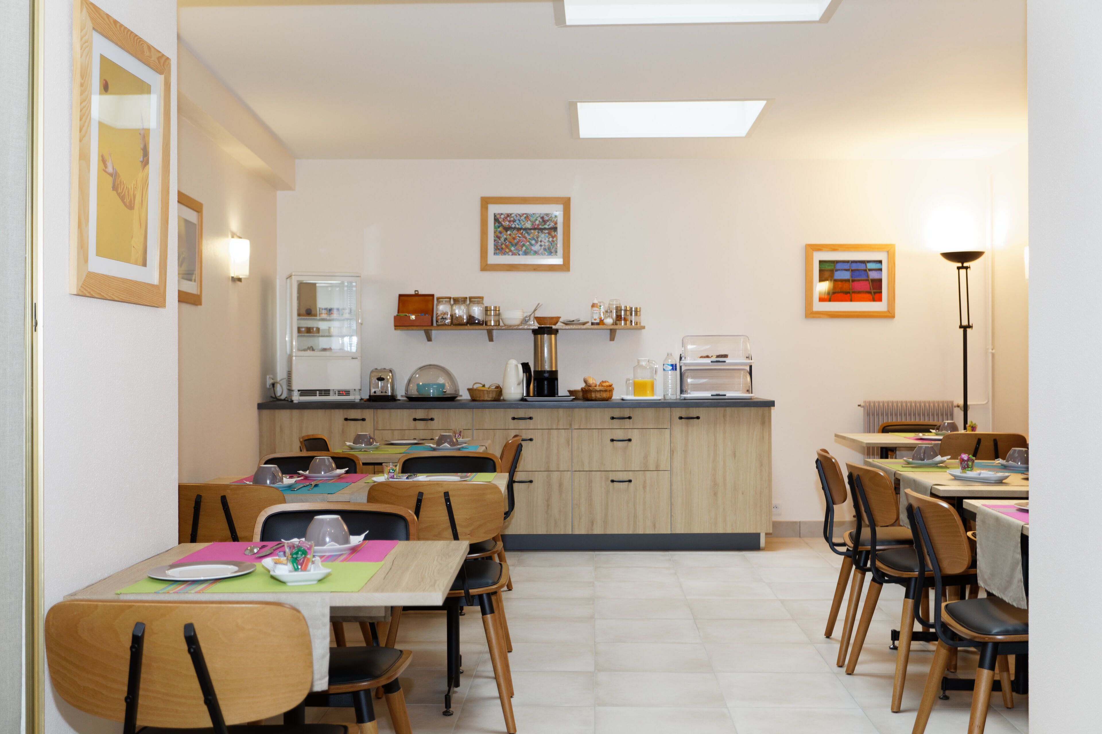 daily continental breakfast (eur 10.50 per person)