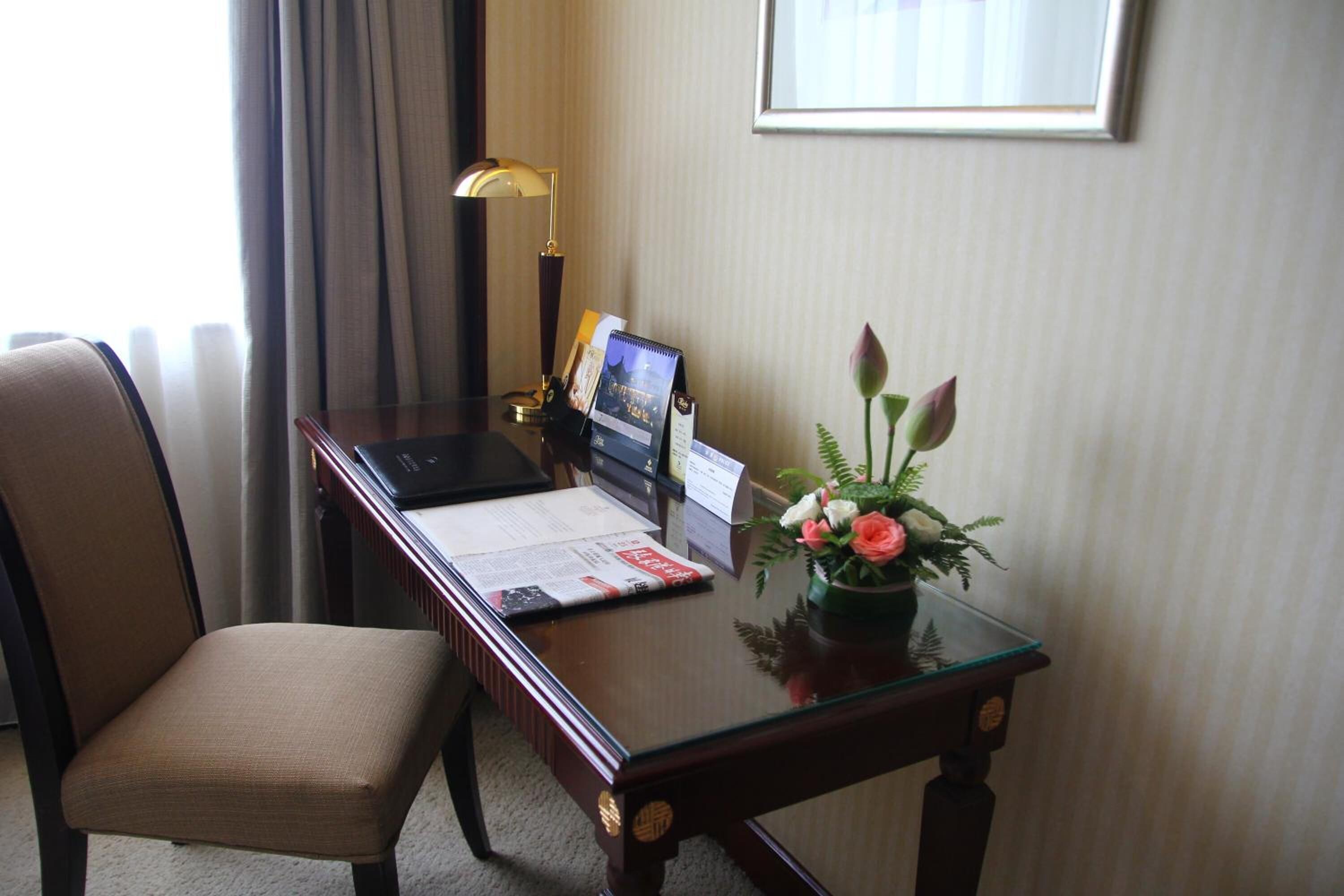 down duvets, minibar, in-room safe, desk