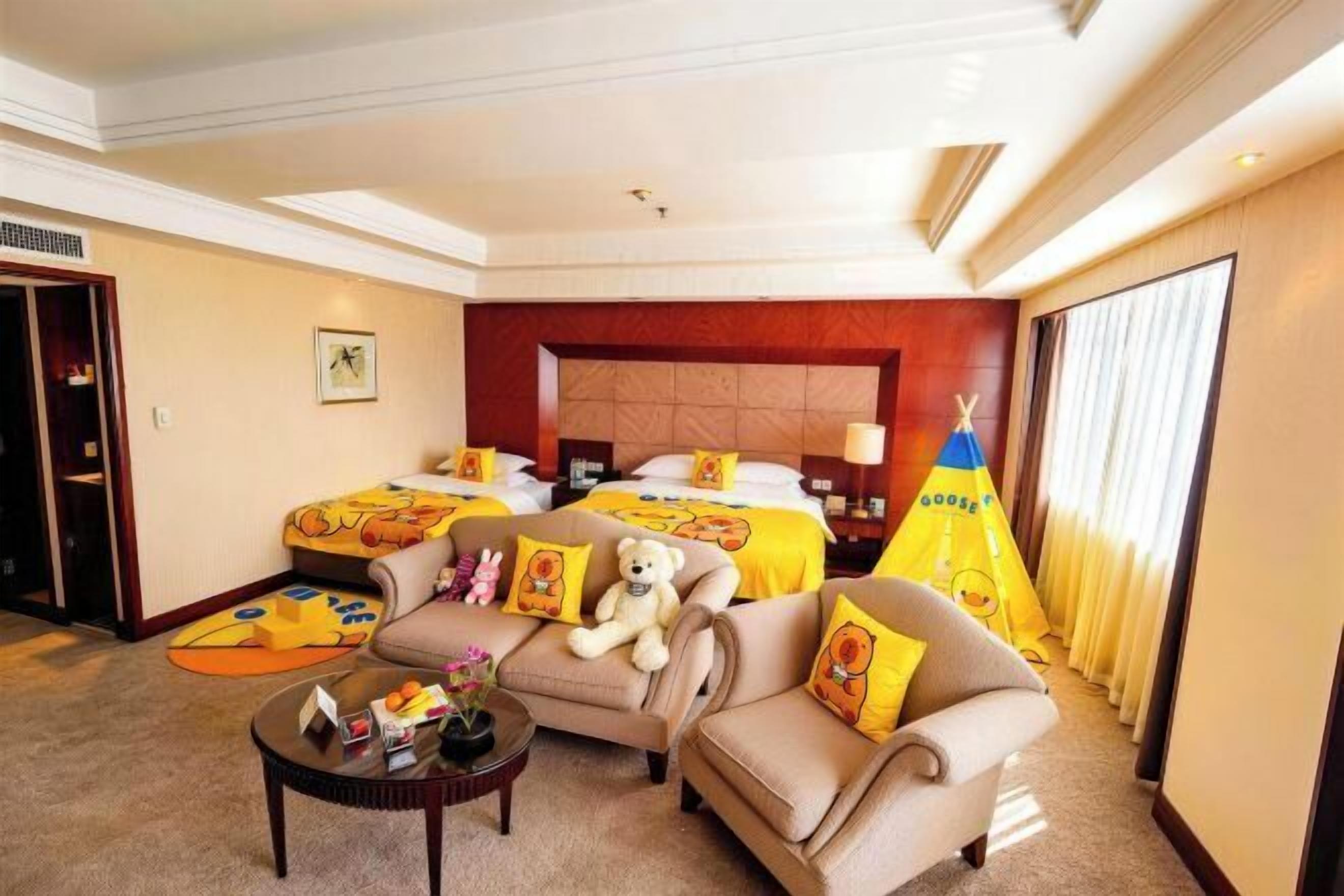 Down comforters, minibar, in-room safe, desk