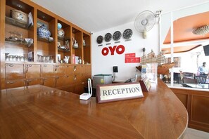 Lobby - OYO 126 Patong Station House (Patong)