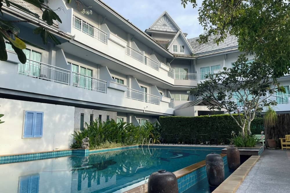 Baan Suksiri Hotel