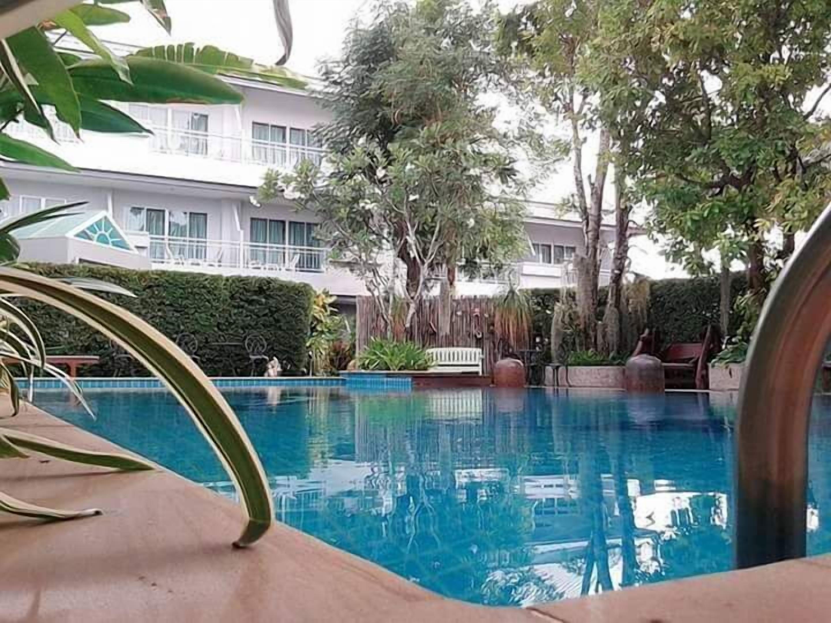 Photo - Baan Suksiri Hotel