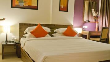 Economy Suite | Minibar, in-room safe, desk, free WiFi