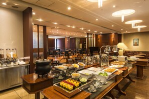 Dagelijks ontbijtbuffet (JPY 2200 per persoon)