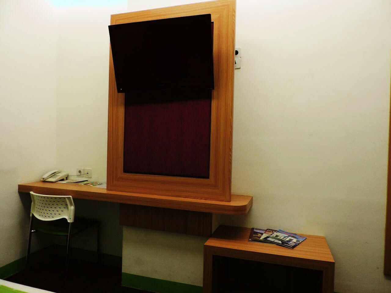 deluxe double room | 1 bedroom, desk, iron/ironing board, free wifi