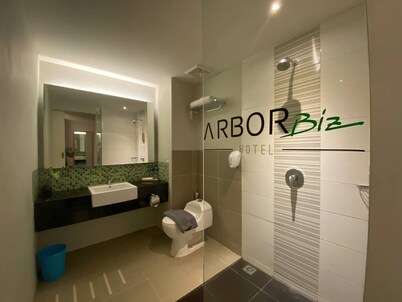 Arbor Biz Hotel