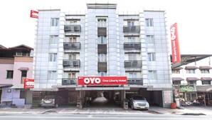 Exterior detail - OYO 114 One Liberty Hotel (Quezon City)