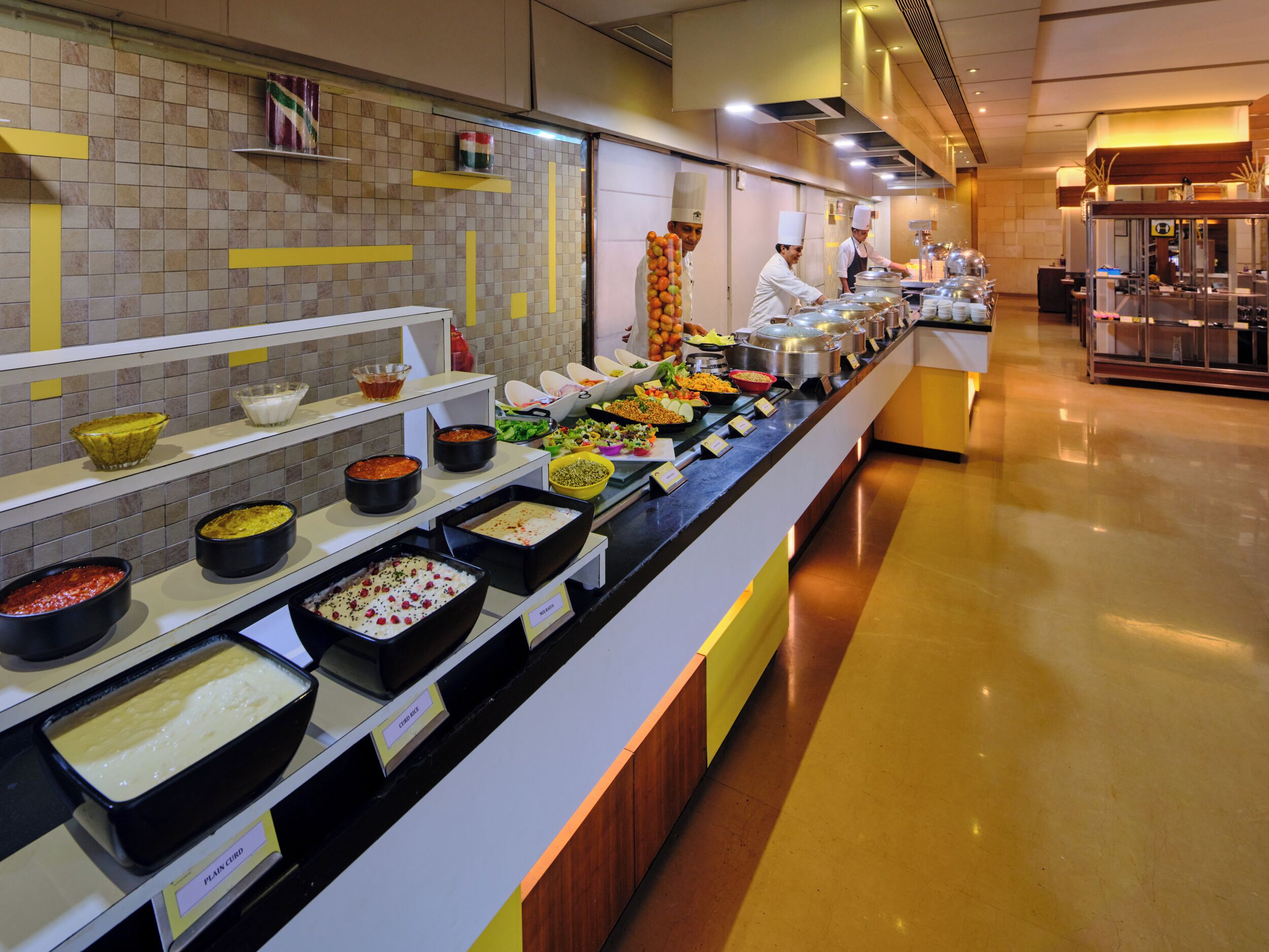 breakfast, lunch, dinner served; international cuisine