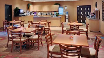 Café da manhã continental grátis todos os dias