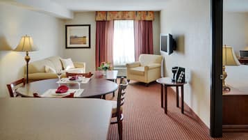 Seprai premium, bantalan ekstra lembut, dan meja kerja