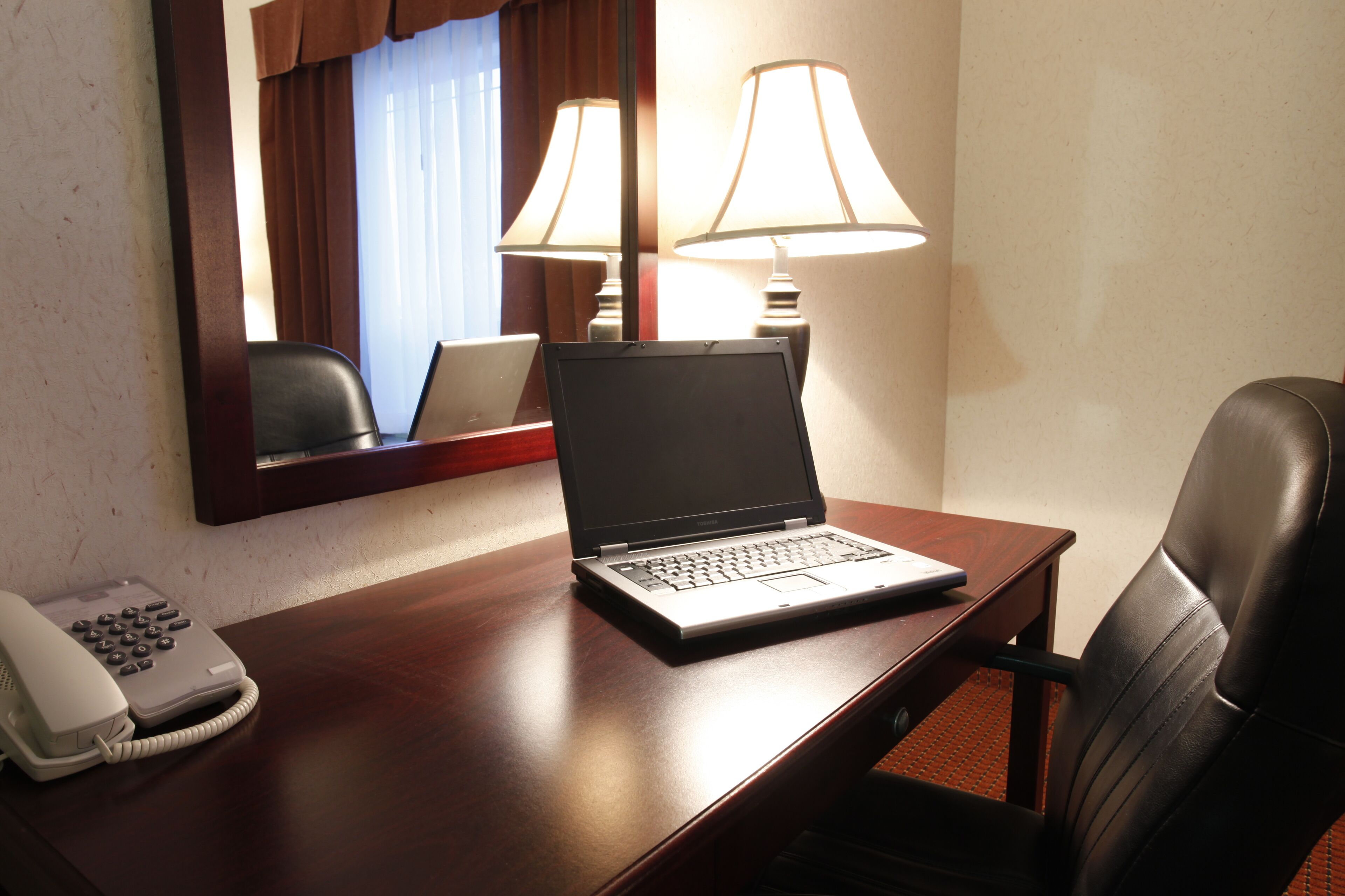 in-room business centre
