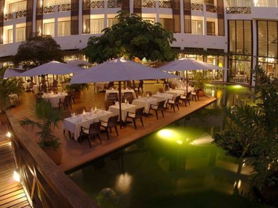 2 restauranter, internasjonale retter