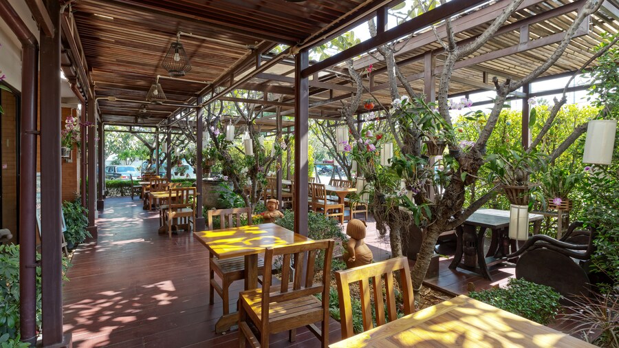 Asia Hotels Group - Poonpetch Chiangmai