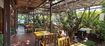 Asia Hotels Group - Poonpetch Chiangmai