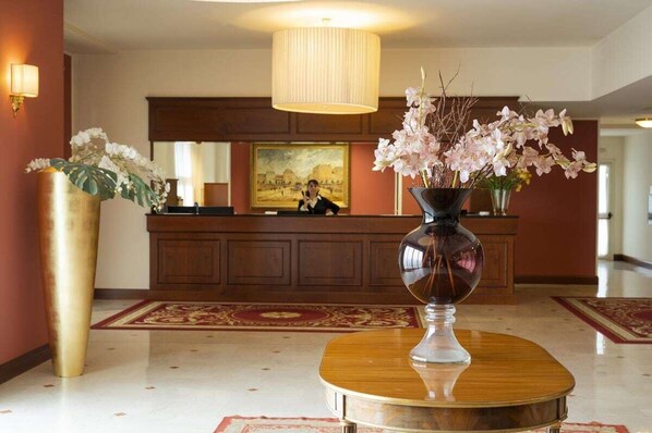 Reception - Hotel Maxim (Anzola dell'Emilia)