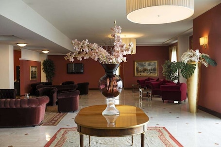 Lobby. Hotel Maxim