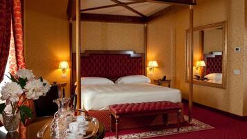 Minibar, in-room safe, rollaway beds, free WiFi