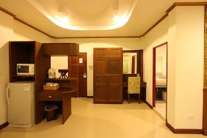 In-room safe, blackout curtains, rollaway beds, free WiFi
